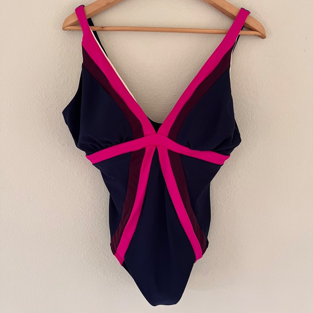 Miraclesuit One Piece Spectra Trilogy Large Navy Pink Slimming Beach Vacation